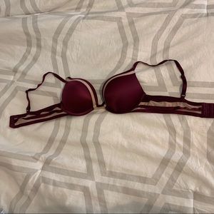 Victoria’s Secret major lift bombshell bra